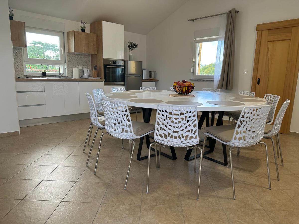 Villa Petra S Bazenom, Rostiljem I Parkingom Zadar Exteriér fotografie